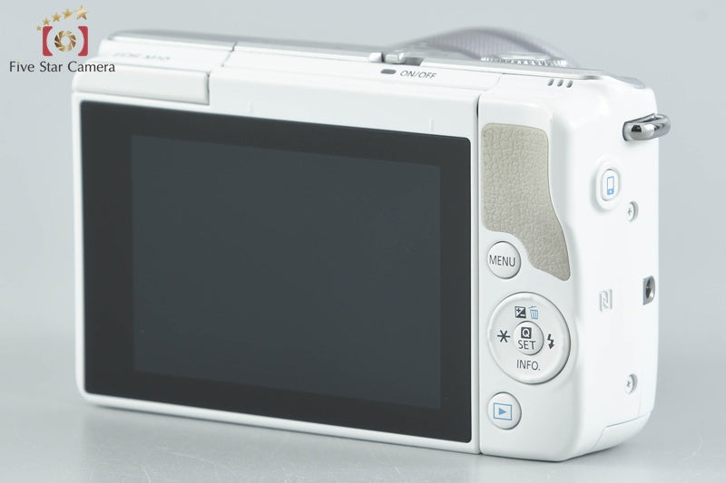 Canon EOS M10 White 18.0 MP Digital Mirrorless Camera 15-45 Lens