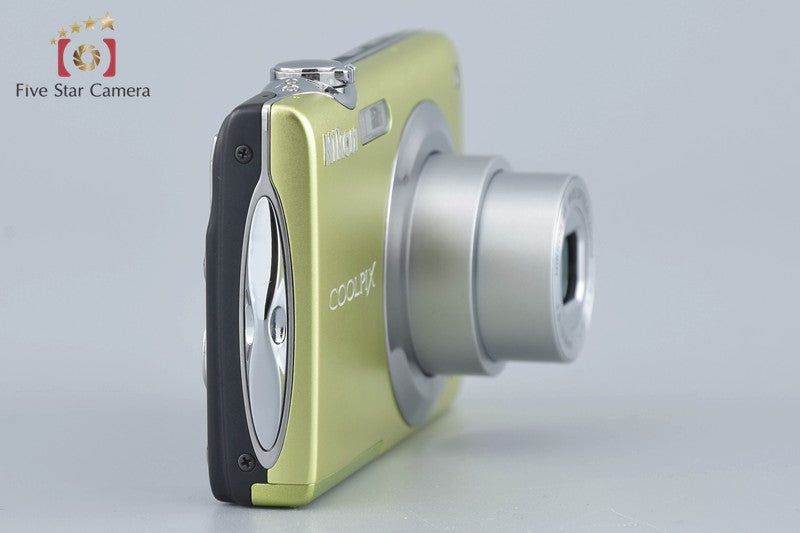 Nikon COOLPIX S3000 Pop Green 12.0 MP Digital Camera