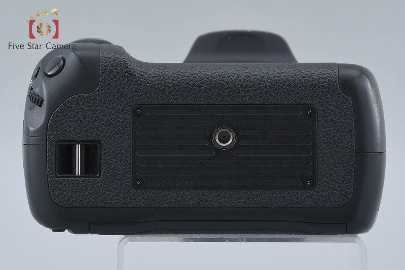 Canon EOS 7D 18.0 MP Digital SLR Camera Body + BG-E7 Battery Grip