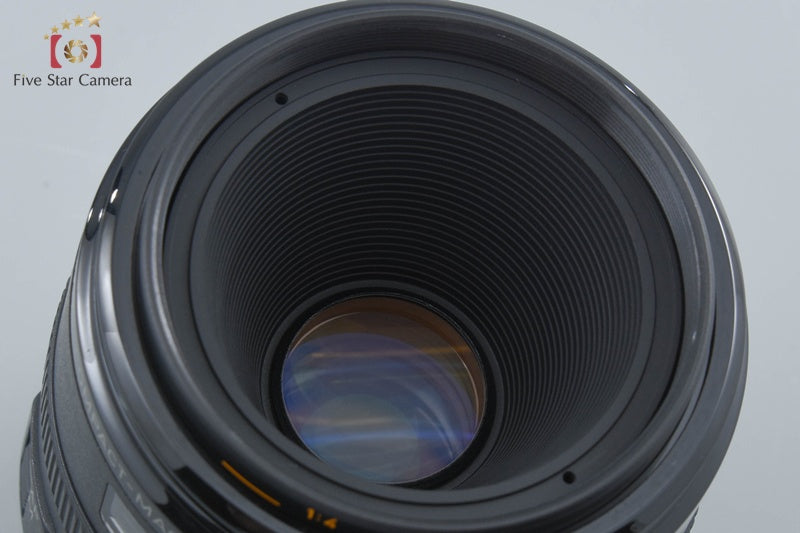 Canon EF 50mm f/2.5 Compact Macro