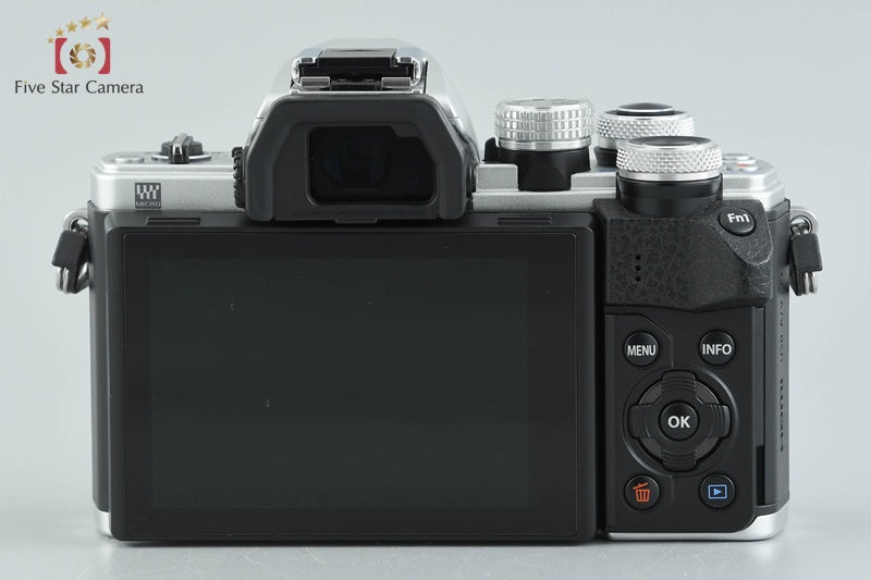 "Shutter count 1,159" Olympus OM-D E-M10 Mark II Silver 16.1 MP 14-42 EZ Lens