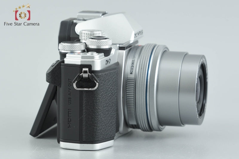 "Shutter count 1,159" Olympus OM-D E-M10 Mark II Silver 16.1 MP 14-42 EZ Lens