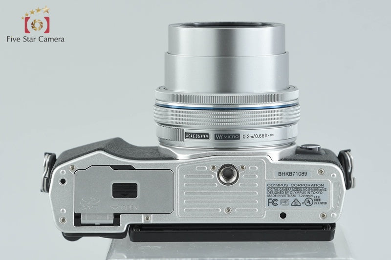 "Shutter count 1,159" Olympus OM-D E-M10 Mark II Silver 16.1 MP 14-42 EZ Lens