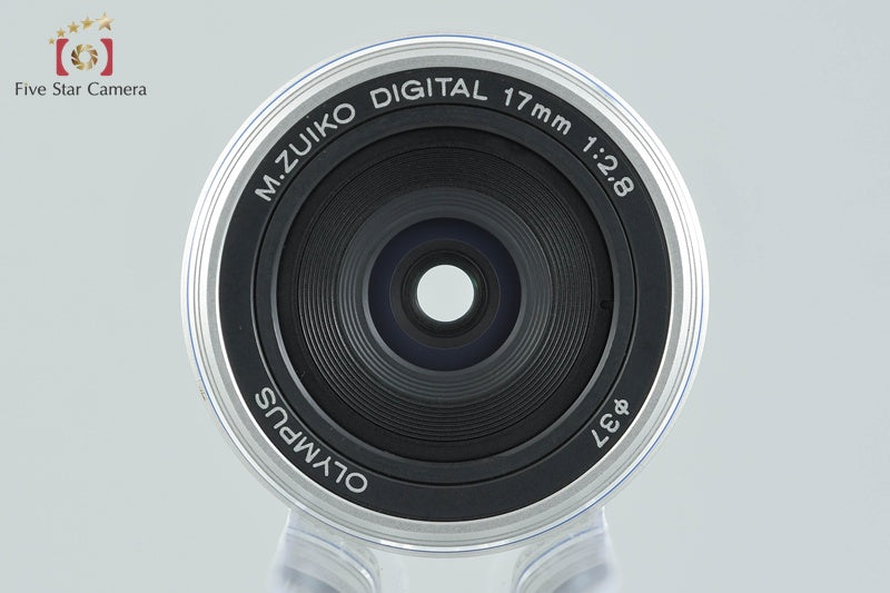 Olympus M.ZUIKO DIGITAL 17mm f/2.8 Silver