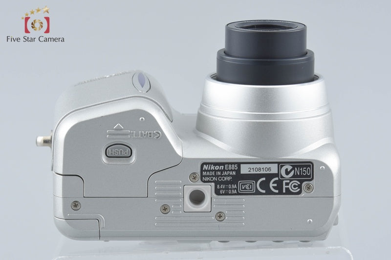 Nikon COOLPIX 885 Silver 3.2 MP Digital Camera