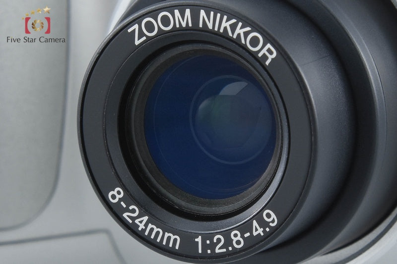 Nikon COOLPIX 885 Silver 3.2 MP Digital Camera