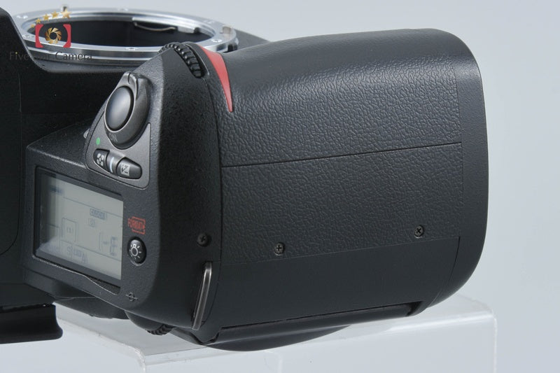 Nikon D70s 6.1 MP DSLR Camera Body