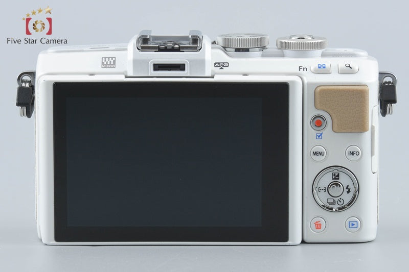 Olympus PEN Lite E-PL7 White 16.1 MP Digital Mirrorless Camera