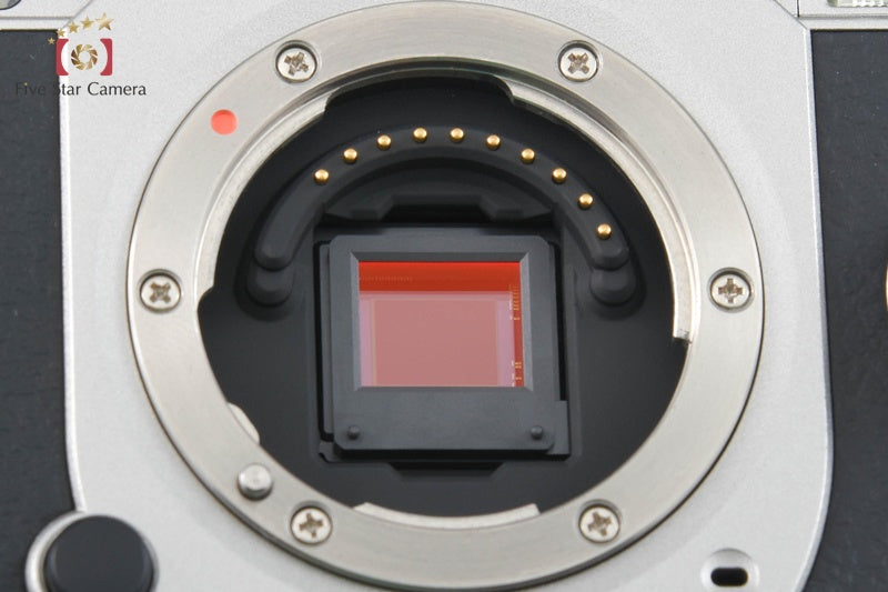 "Shutter count 933" PENTAX Q7 Silver 12.4 MP Digital Camera 5-15 Lens