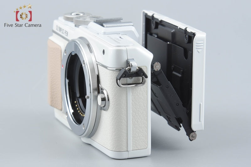"Count 572" Olympus PEN Lite E-PL7 White 16.1 MP Digital Mirrorless Camera Body