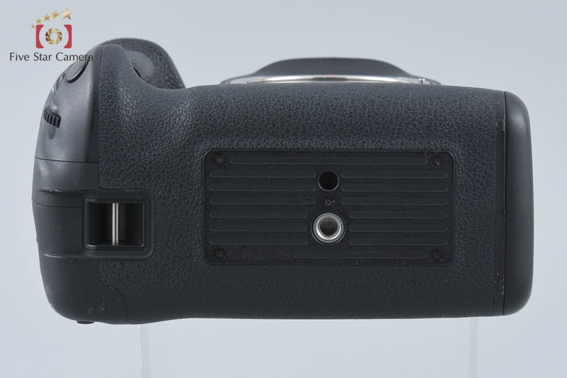 Canon EOS 5D Mark IV 30.4 MP Full Frame Digital Camera + BG-E20 Battery Grip