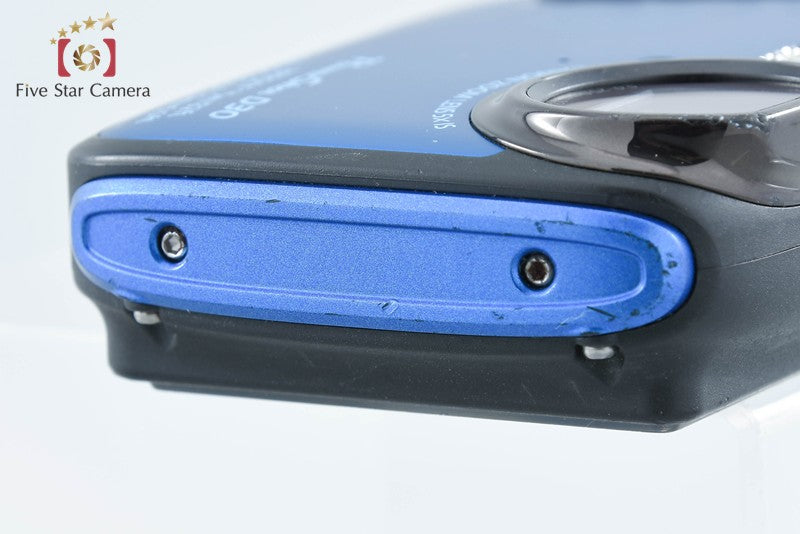 Canon PowerShot D30 12.1 MP Digital Camera from Japan