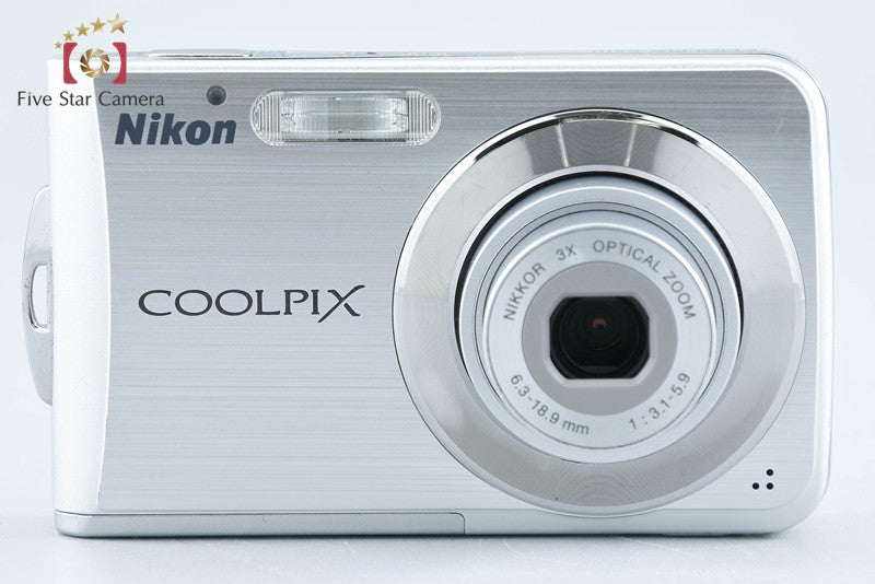 Nikon COOLPIX S210 Bright Silver 8.0 MP Digital Camera from Japan