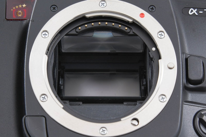 Minolta α-7 Maxxum 7 Dynax 7 35mm SLR Film Camera Body