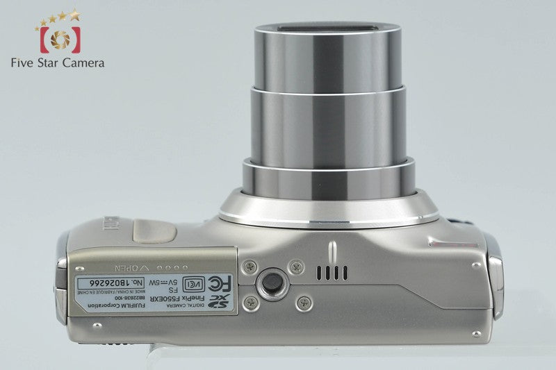 Fujifilm FinePix F550EXR Champagne Gold 16.0 MP Digital Camera w/ Box