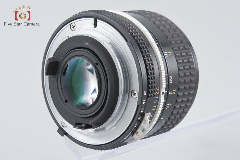 Nikon Ai NIKKOR 24mm f/2.8
