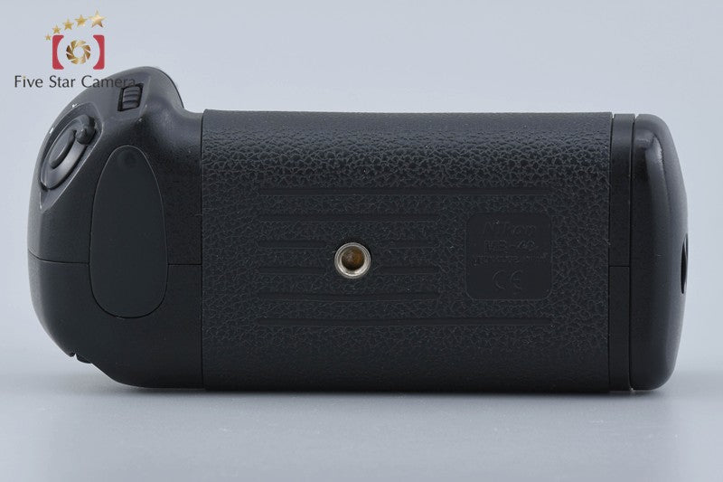 Nikon MB-40 Multi Power Battery Pack w/ Box