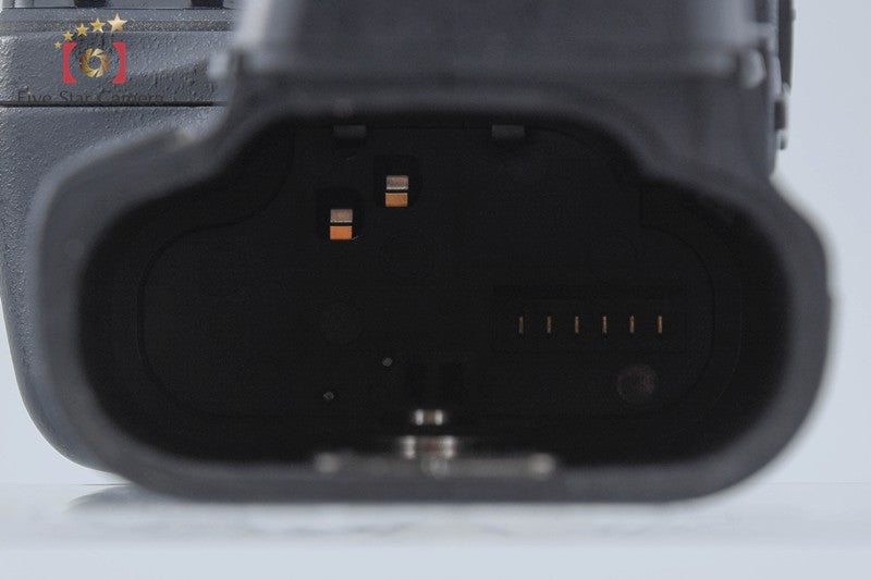 Nikon MB-40 Multi Power Battery Pack w/ Box