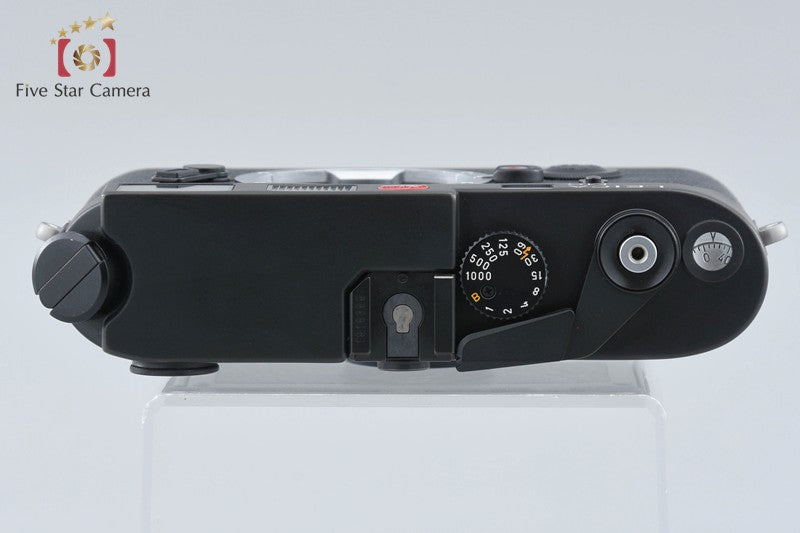 Leica M6 Black 35mm Rangefinder Film Camera Body