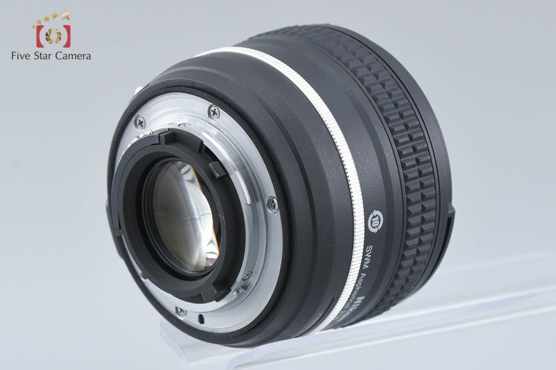 Nikon AF-S NIKKOR 50mm f/1.8 G Special Edition