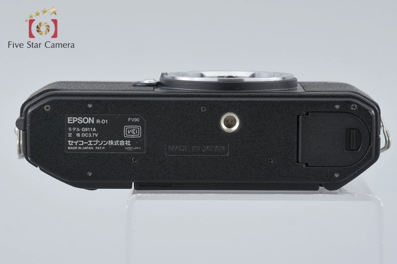 EPSON R-D1 6.1 MP Digital Rangefinder Camera
