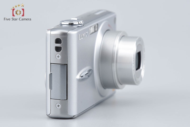 Panasonic LUMIX DMC-FX30 Precious Silver 7.2 MP Digital Camera w/ Box