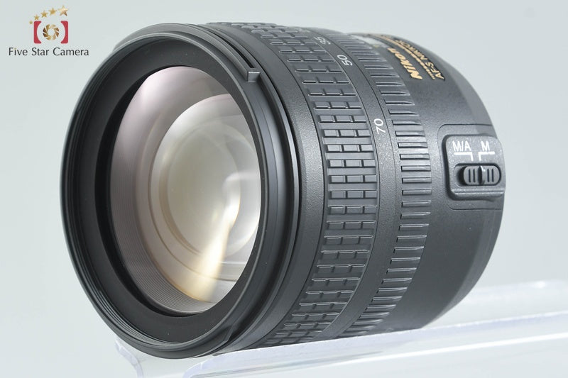 Nikon D70 6.1 MP DSLR Camera AF-S DX 18-70 Lens