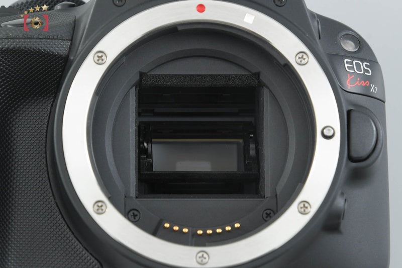 Canon EOS Kiss X7 / Rebel SL1 / 100D 18.0 MP EF-S 18-55 IS Lens