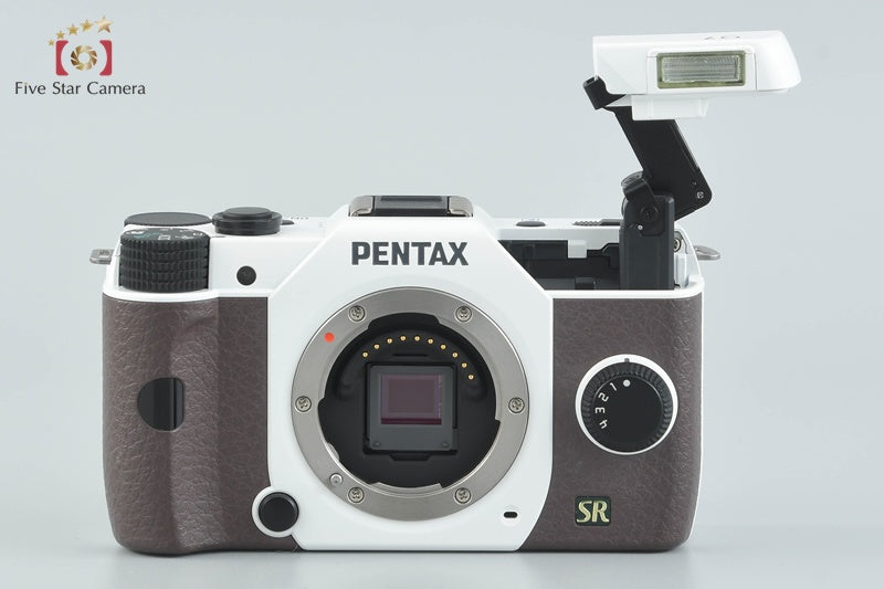 Shutter count 1,182 PENTAX Q7 White x Brown 12.4 MP Digital Camera 5-15 Lens