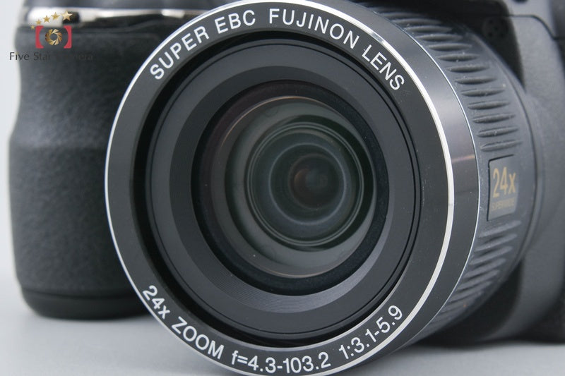 Fujifilm FinePix S3200 14.0 MP Digital Camera