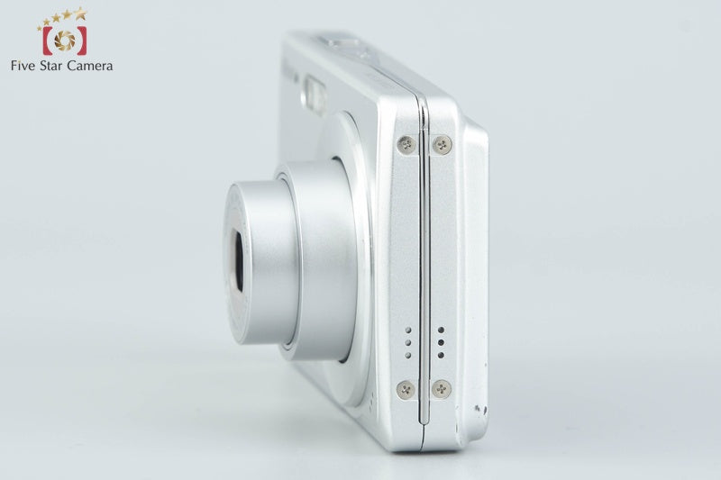 Nikon COOLPIX S200 Silver 7.1 MP Digital Camera