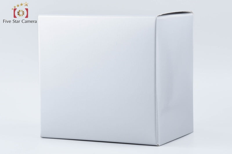 Leica Q2 Black 47.3MP Digital Camera w/ Box