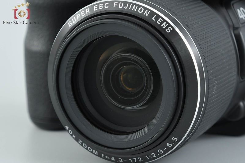 Fujifilm FinePix S8200 Black 16.2 MP Digital Camera w/ Box