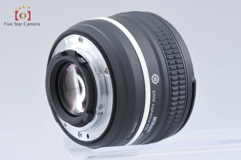Nikon AF-S NIKKOR 50mm f/1.8 G Special Edition
