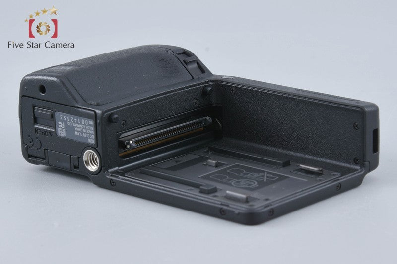 "Shutter count 5" Ricoh GXR 10.0 MP Digital Camera + P10 28-300mm f/3.5-5.6 VC