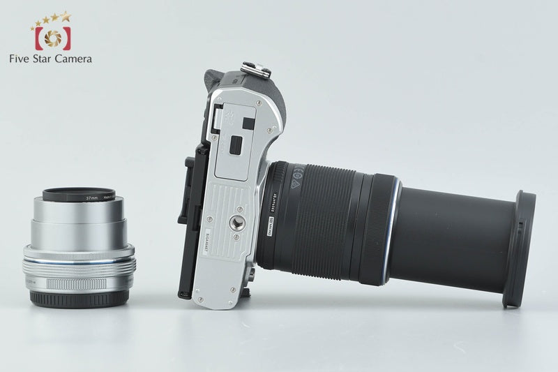 "Count 2,246" Olympus OM-D E-M10 Mark IV Silver 20.3 MP 14-42 40-150 Lenses