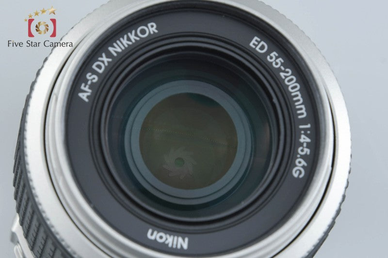 Nikon AF-S DX NIKKOR 55-200mm f/4-5.6 G ED Silver