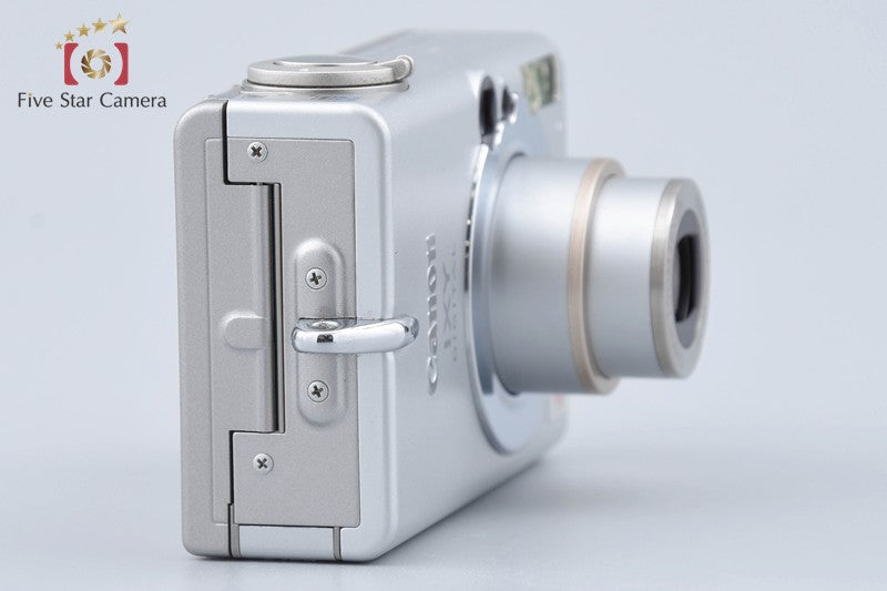 Canon IXY Digital 500 5.0 MP Digital Camera w/ Box