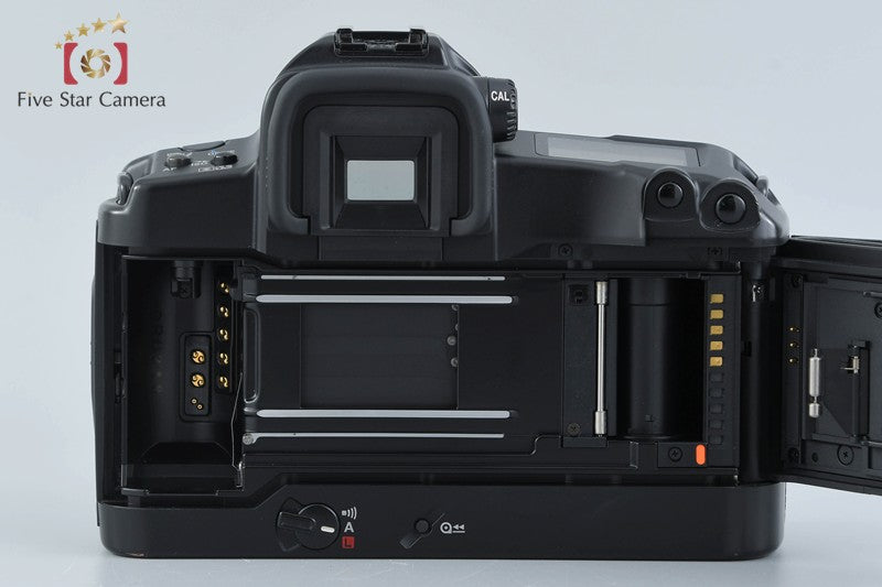 Canon EOS 3 35mm SLR Film Camera Body w/ Box