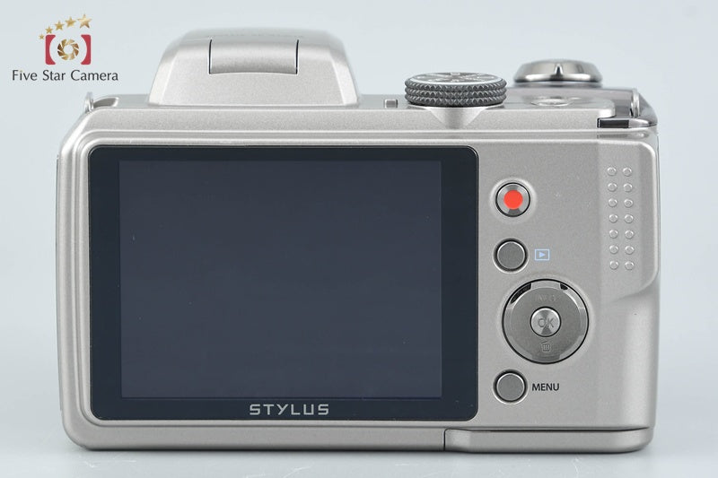 Olympus Stylus SP-820UZ Silver 14.0 MP Digital Camera