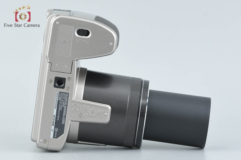 Olympus Stylus SP-820UZ Silver 14.0 MP Digital Camera