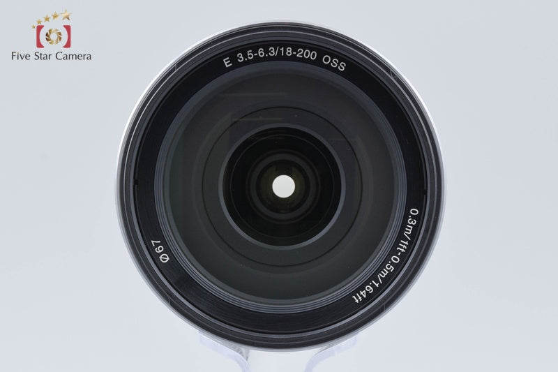 SONY E 18-200mm f/3.5-6.3 OSS SEL18200 Silver