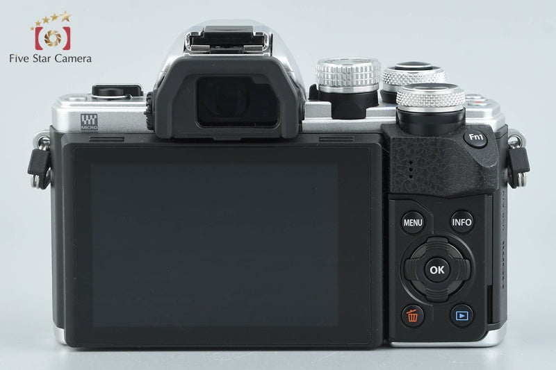 "Count 182" Olympus OM-D E-M10 Mark II Silver 16.1 MP 14-42 40-150 Lenses