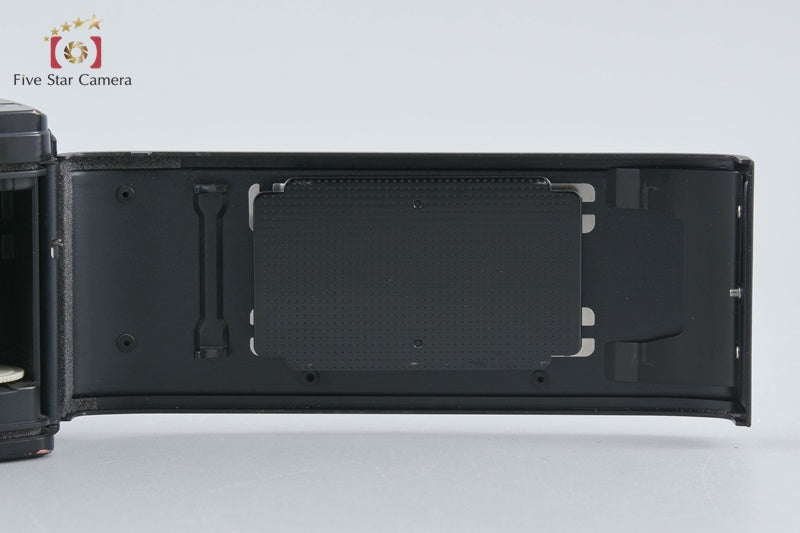 Minolta New X-700 35mm SLR Film Camera Body