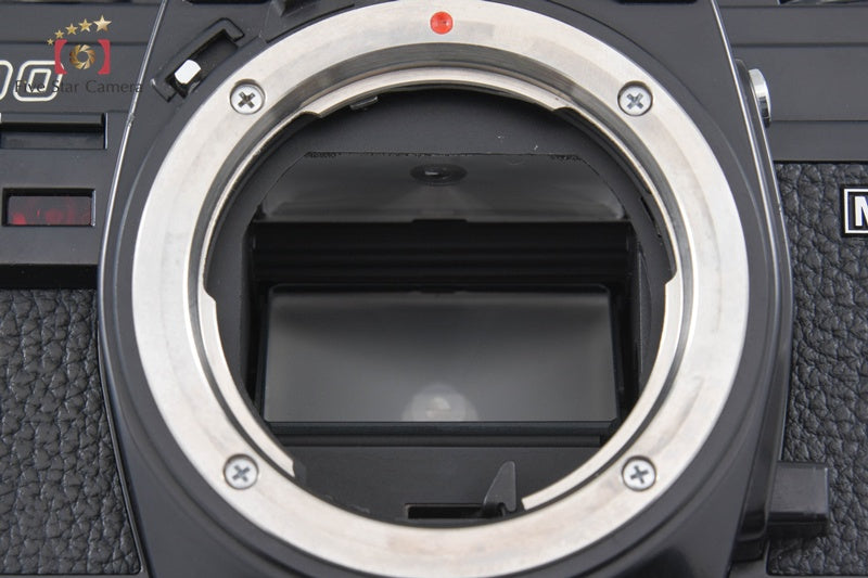 Minolta New X-700 35mm SLR Film Camera Body