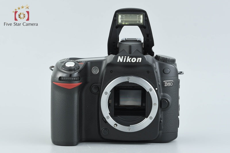 Nikon D80 10.2 MP Digital SLR Camera AF-S DX 18-135 G Lens