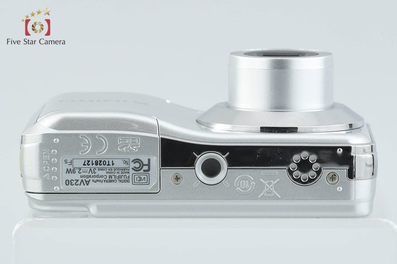 Fujifilm FinePix AV230 Silver 14.0 MP Digital Camera