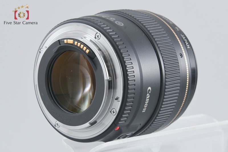 Canon EF 85mm f/1.8 USM