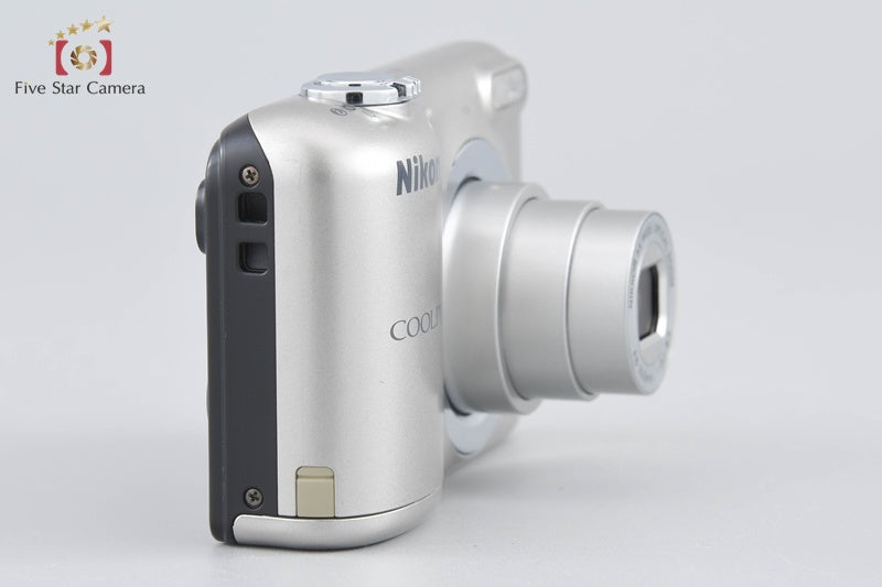 Nikon COOLPIX A10 Silver 16.2 MP Digital Camera