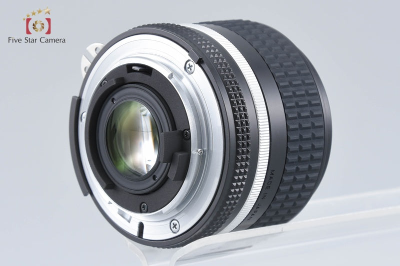 Nikon Ai-S NIKKOR 24mm f/2.8